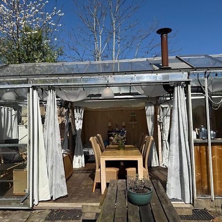 Vrijstaande Accommodatie Glamping De Kas Inn Hank Exterior foto