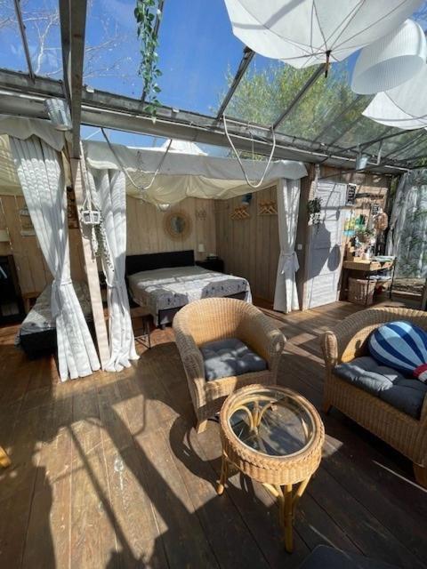 Vrijstaande Accommodatie Glamping De Kas Inn Hank Exterior foto