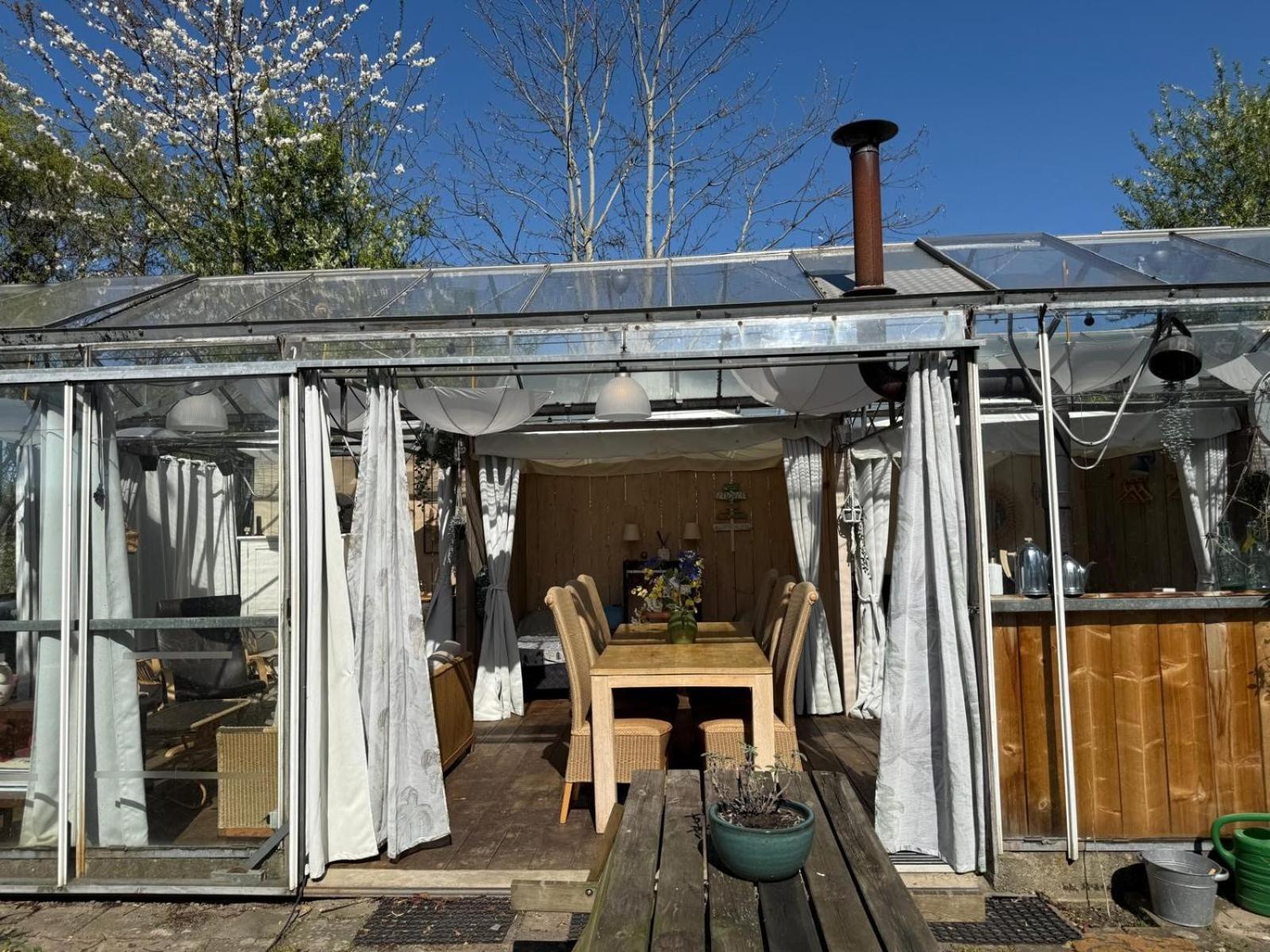 Vrijstaande Accommodatie Glamping De Kas Inn Hank Exterior foto
