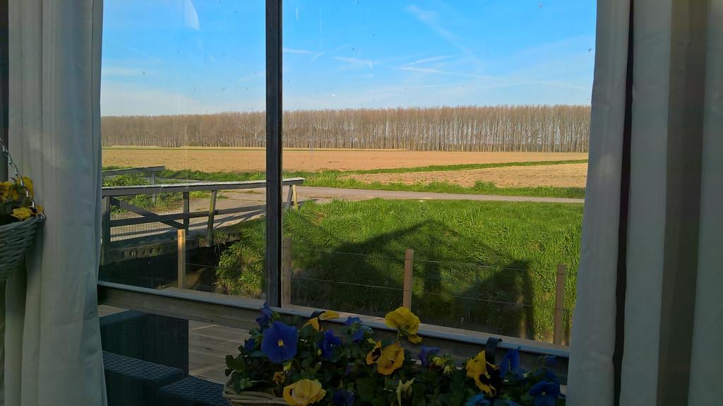 Vrijstaande Accommodatie Glamping De Kas Inn Hank Exterior foto
